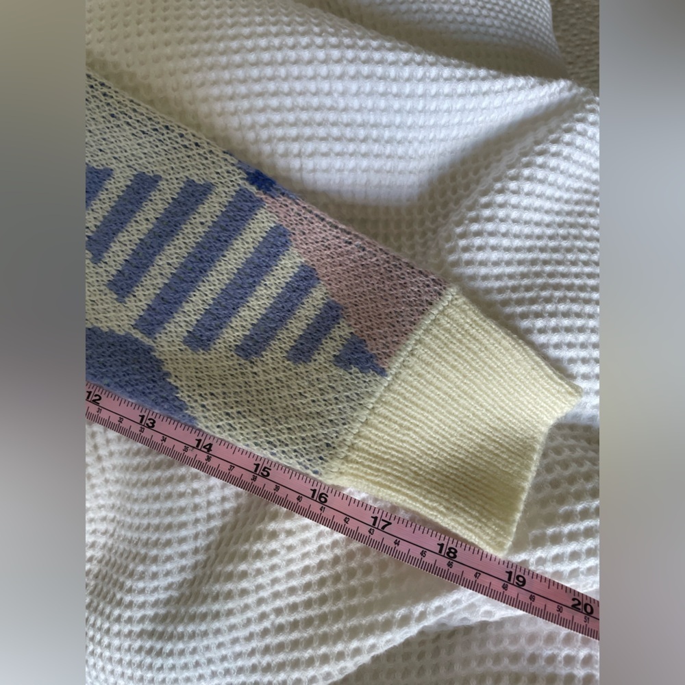 Noisy may Geometric funky Patterned Cardigan in Cream, Blue, Green, and Pink XS - Picture 9 of 10